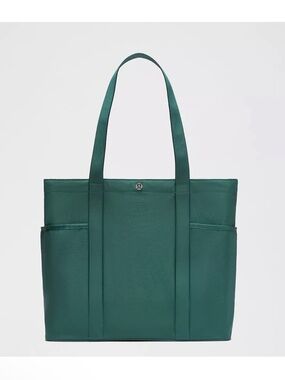 Lululemon Daily Multi Pocket Tote Bag 20L